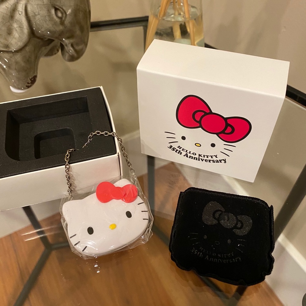 Hello Kitty 35th Anniversary mini compact mirror